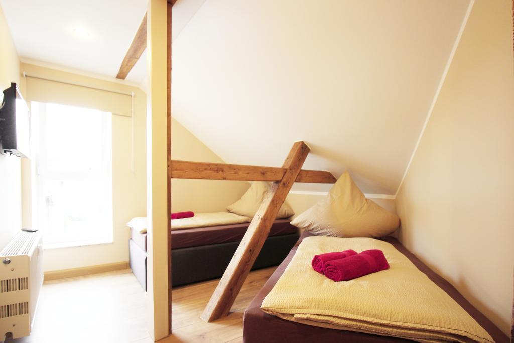 Apartments Roehrstrasse Веймар Номер фото